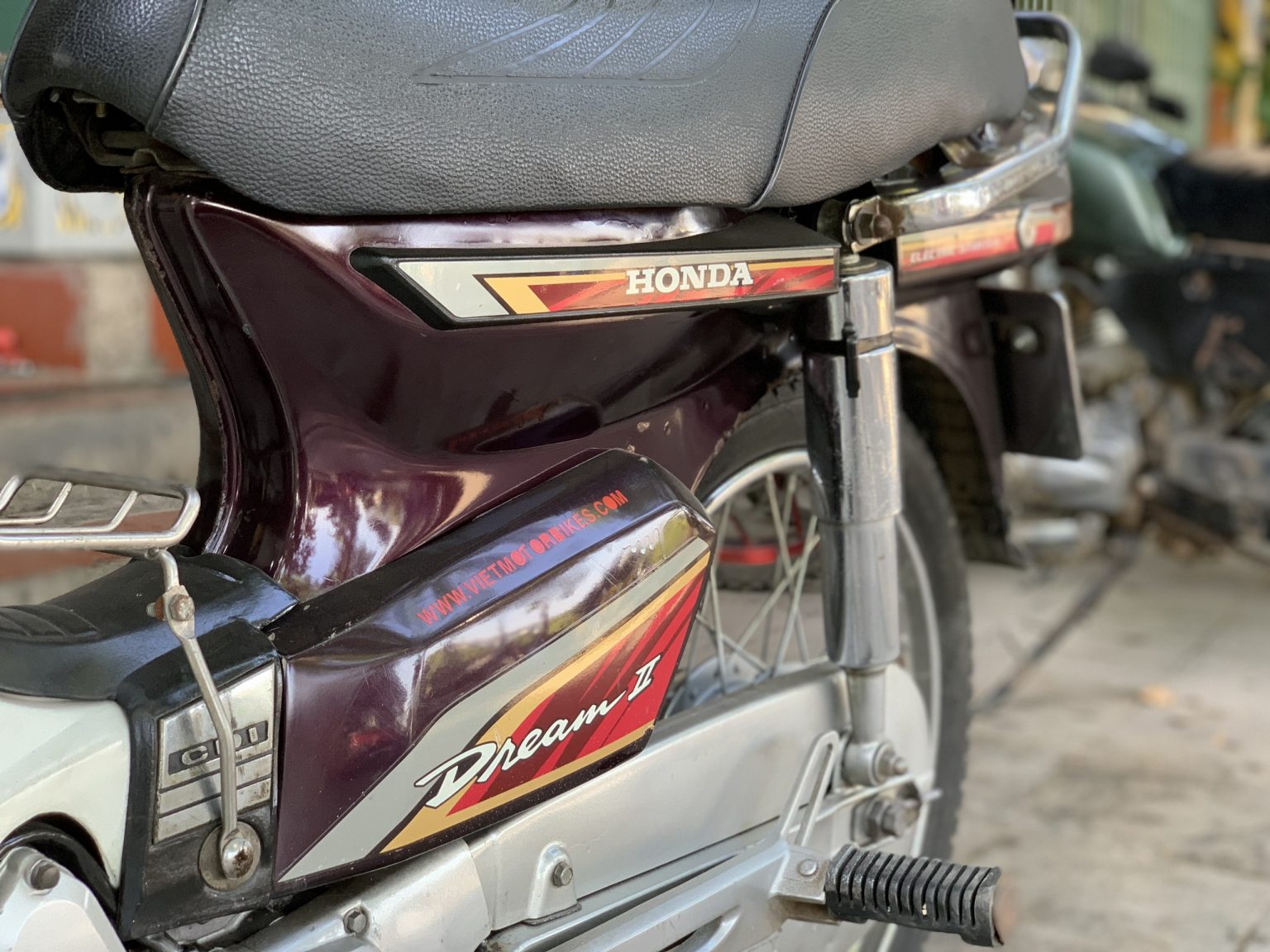 VietMotorbikes Honda dream for rent and sale